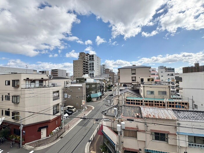 物件内観写真16　(室内からの展望)