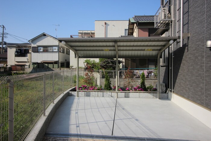 物件外観写真5　(駐輪場)