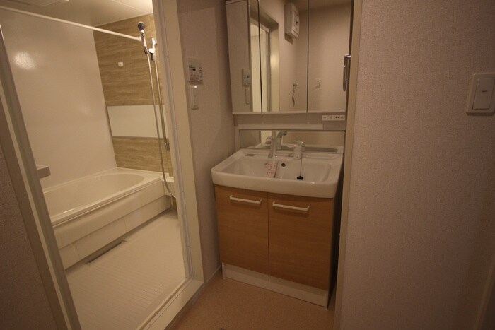 物件内観写真13　(洗面)