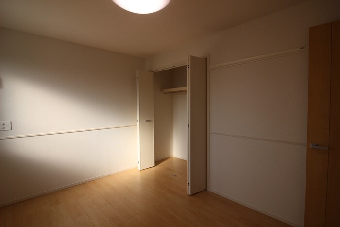 物件内観写真19　(居室)