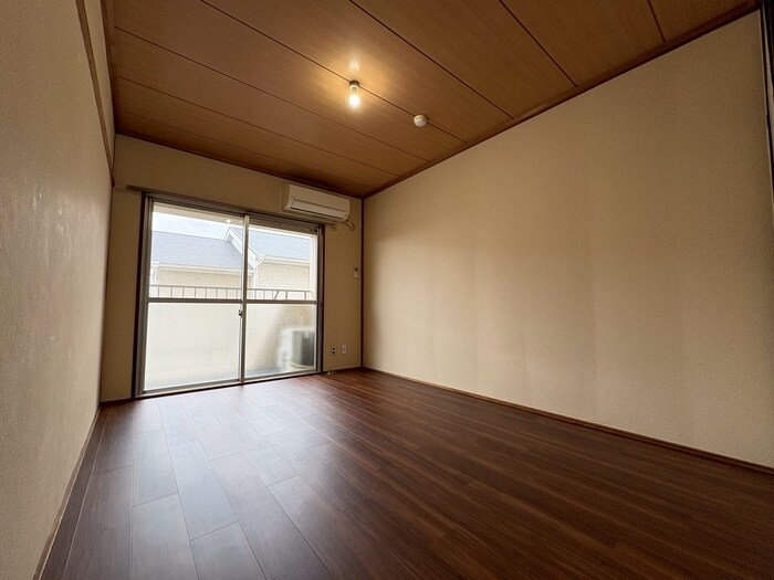 西部ハイツの居室