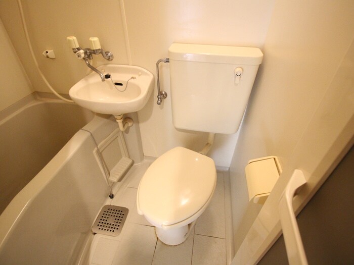 物件内観写真12　(トイレ)