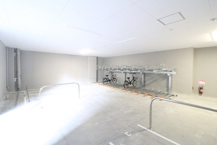物件外観写真5　(駐輪場)