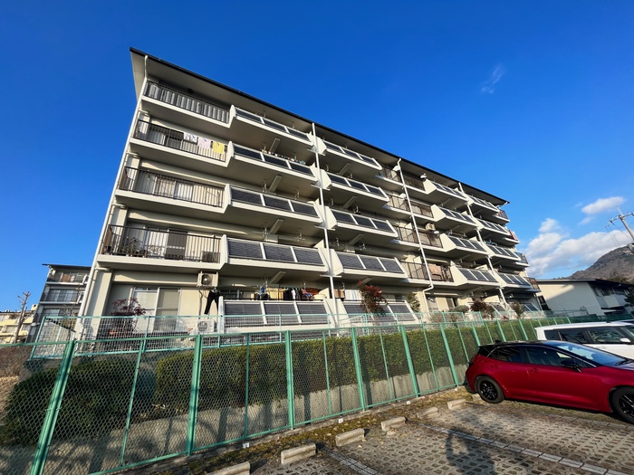 伏尾台A団地参号棟（103）