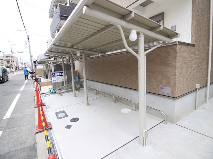 物件外観写真6　(駐輪場)