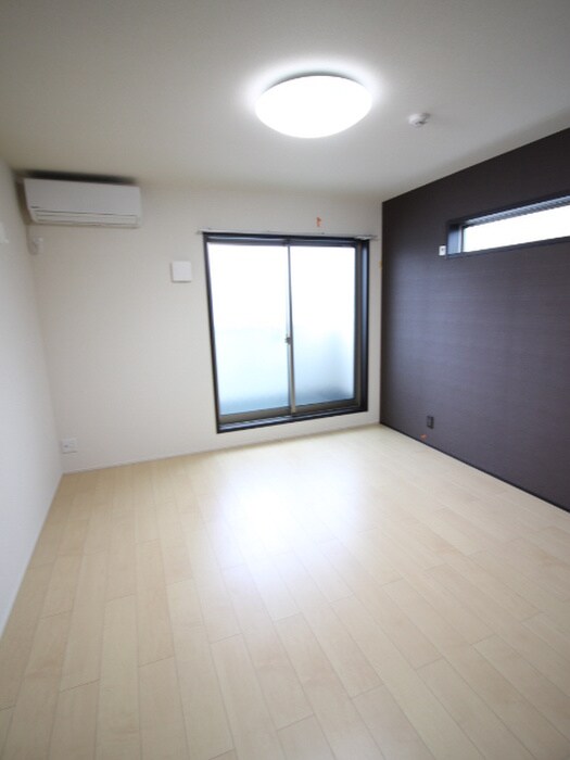 物件内観写真11　(居室)