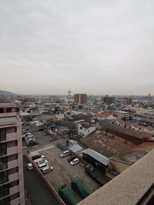 物件内観写真12　(室内からの展望)