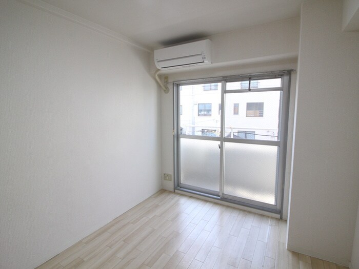 物件内観写真13　(居室)