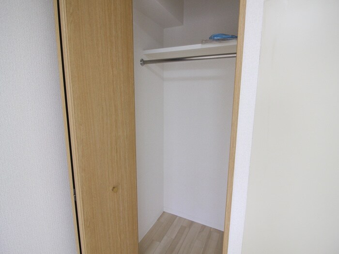 物件内観写真21　(収納)