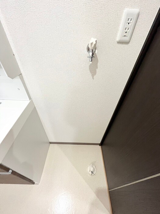 物件内観写真15　(洗濯機置場)