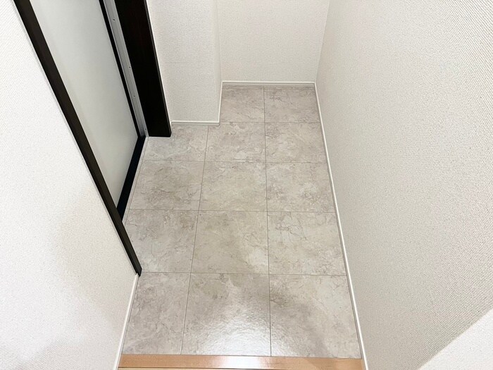 物件内観写真20　(玄関)