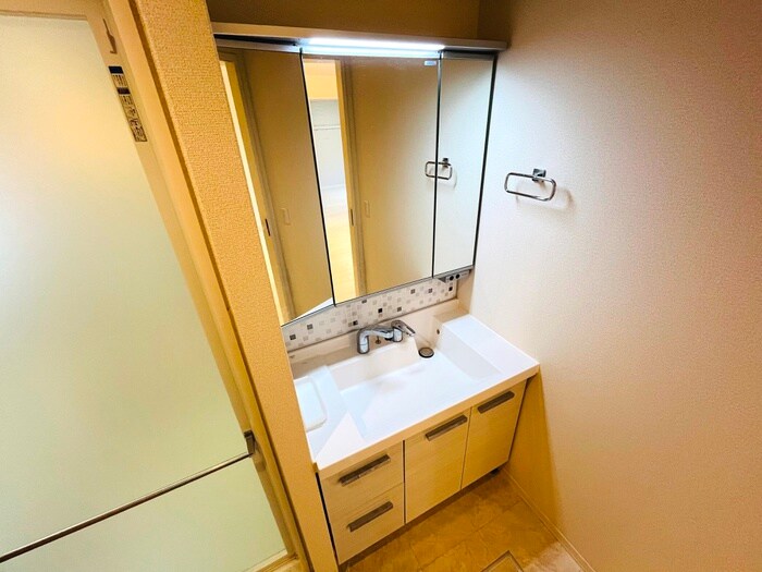 物件内観写真11　(洗面)