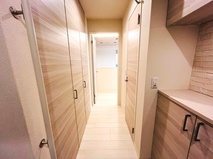 物件内観写真16　(廊下)