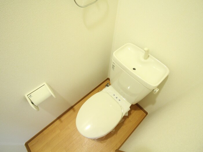 物件内観写真4　(トイレ)