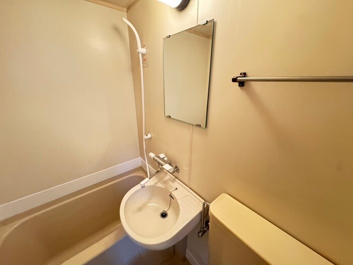 物件内観写真12　(洗面)