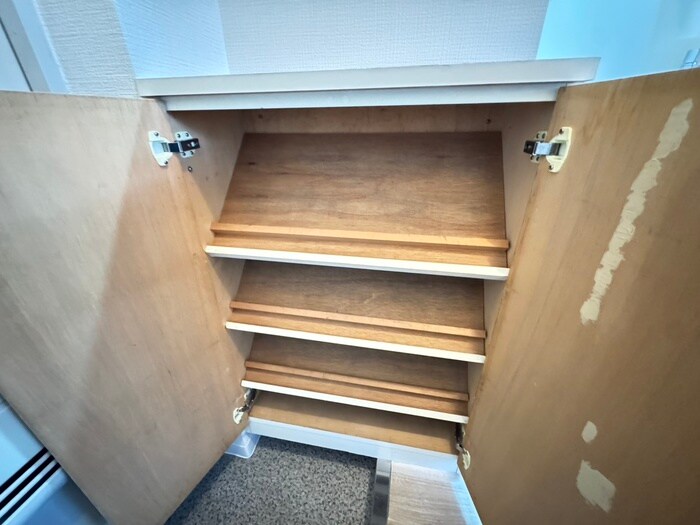 物件内観写真15　(靴箱)