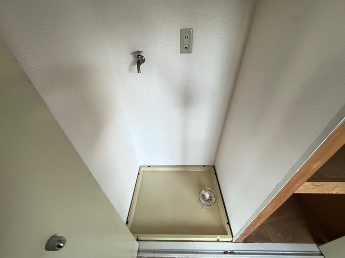 物件内観写真22　(洗濯機置場)