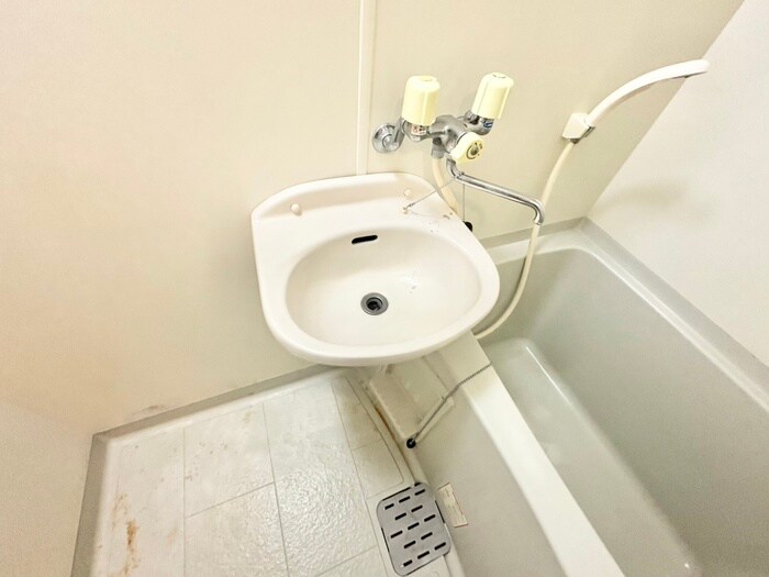 物件内観写真12　(洗面)