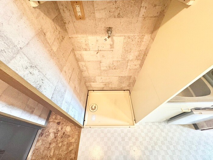 物件内観写真17　(洗濯機置場)