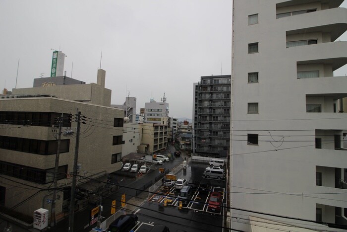 物件内観写真18　(室内からの展望)