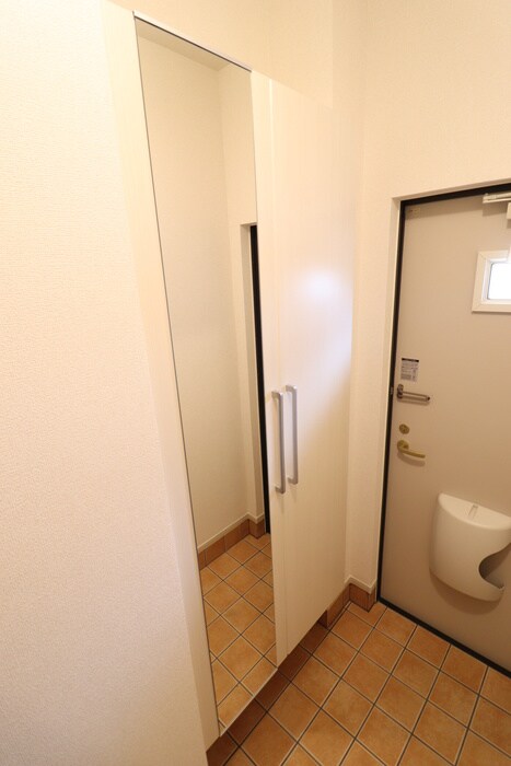物件内観写真15　(靴箱)