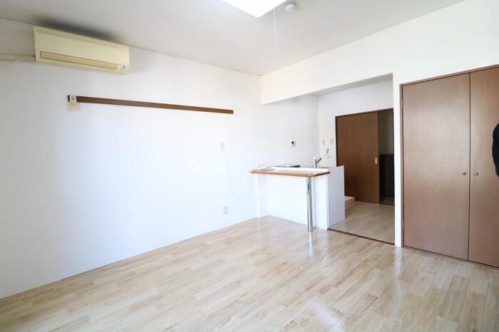 物件内観写真6　(居室)