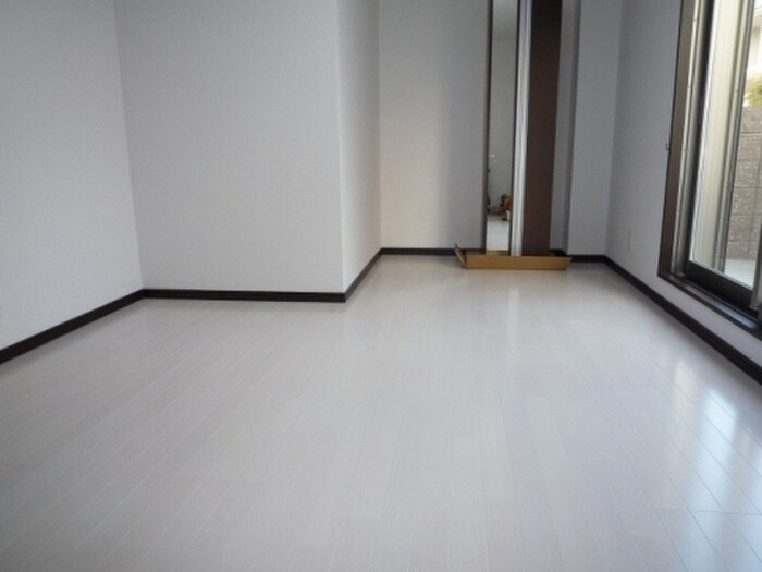 物件内観写真12　(居室)