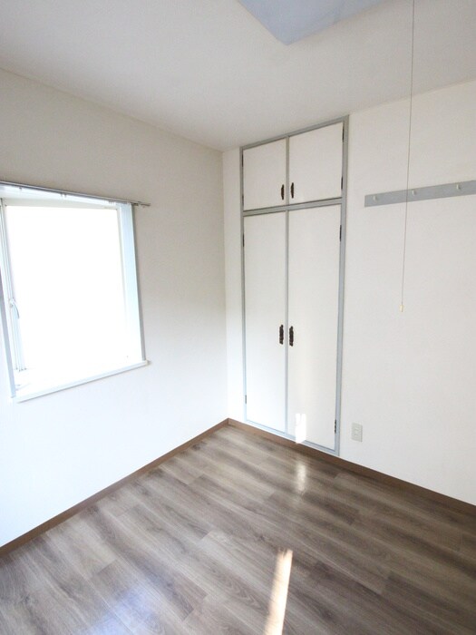 物件内観写真9　(居室)