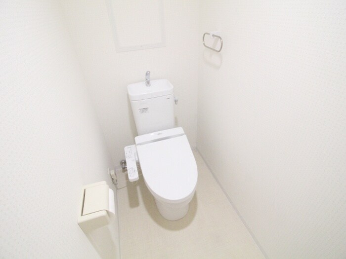 物件内観写真11　(トイレ)