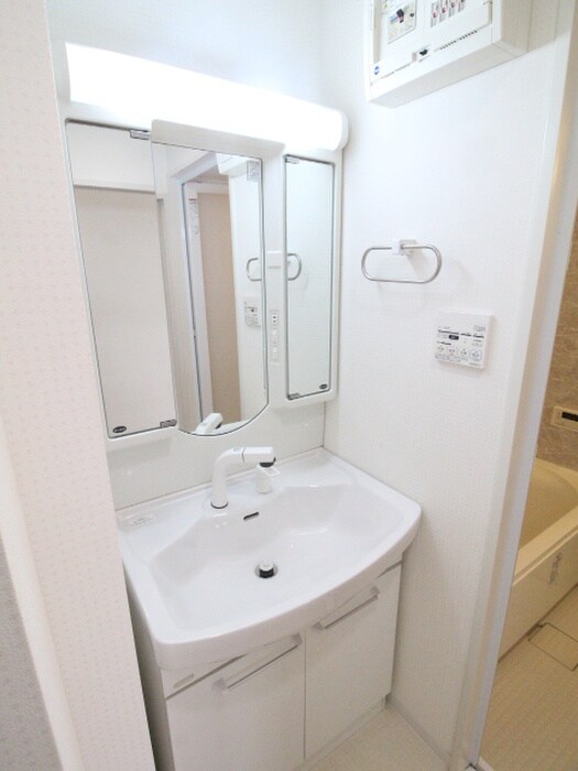 物件内観写真12　(洗面)