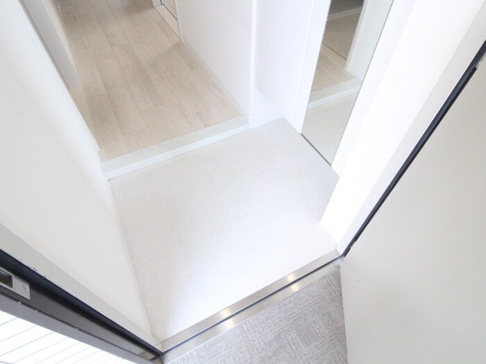 物件内観写真14　(玄関)