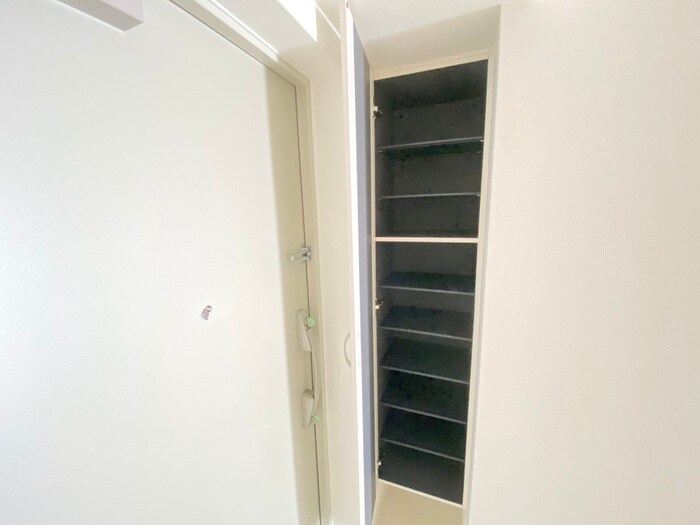 物件内観写真15　(靴箱)