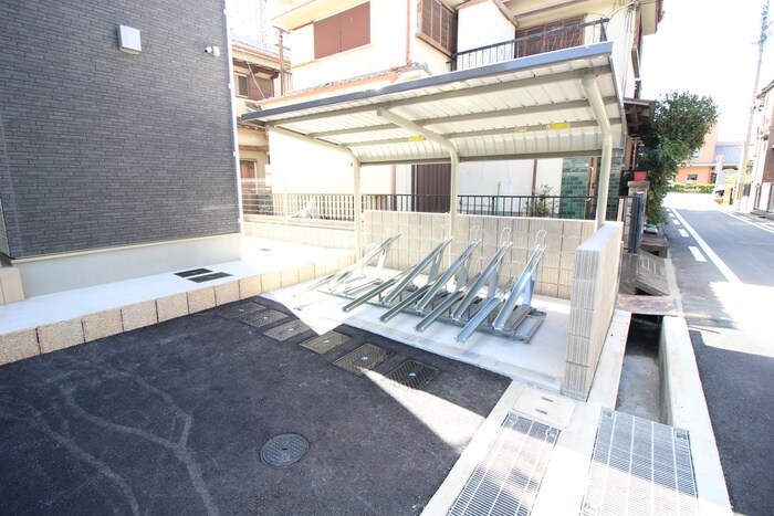 物件外観写真6　(駐輪場)