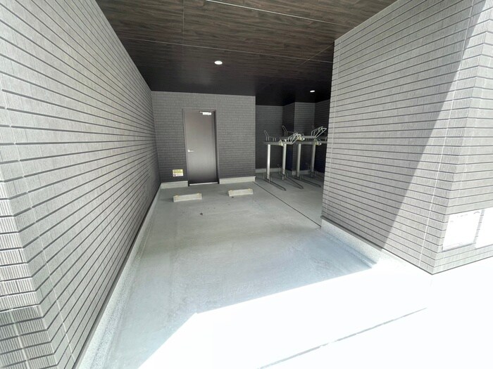 物件外観写真4　(駐車場)