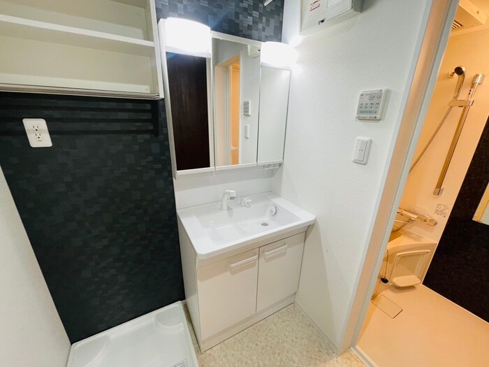 物件内観写真13　(洗面)