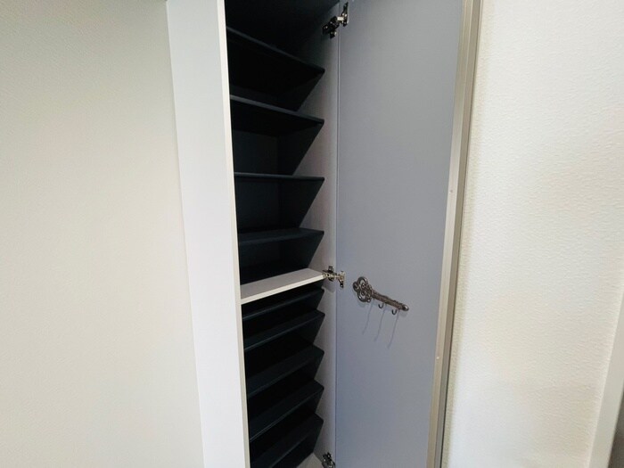 物件内観写真17　(靴箱)