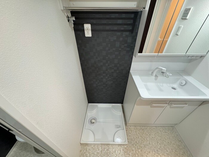 物件内観写真17　(洗濯機置場)