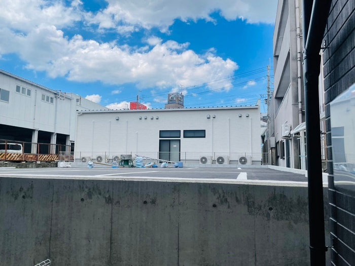 物件内観写真22　(室内からの展望)