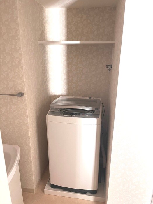 物件内観写真14　(洗濯機置場)