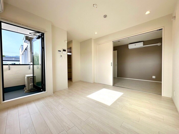 物件内観写真4　(居室)