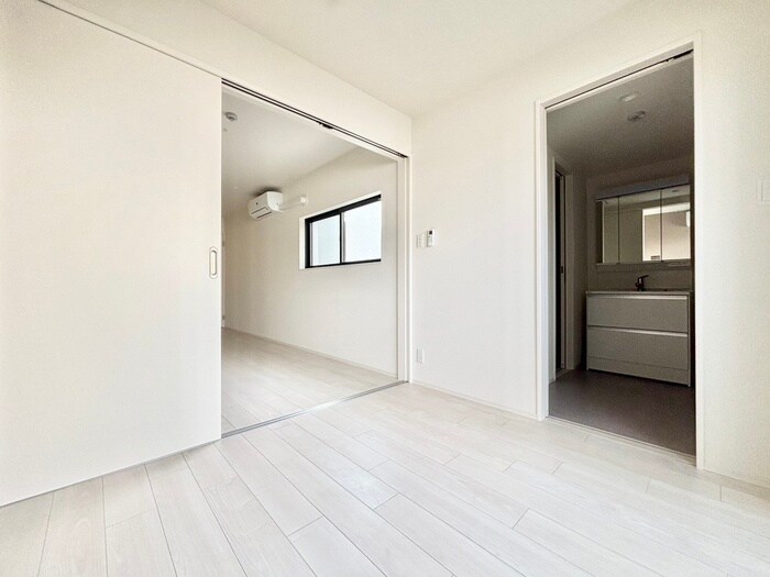 物件内観写真5　(居室)