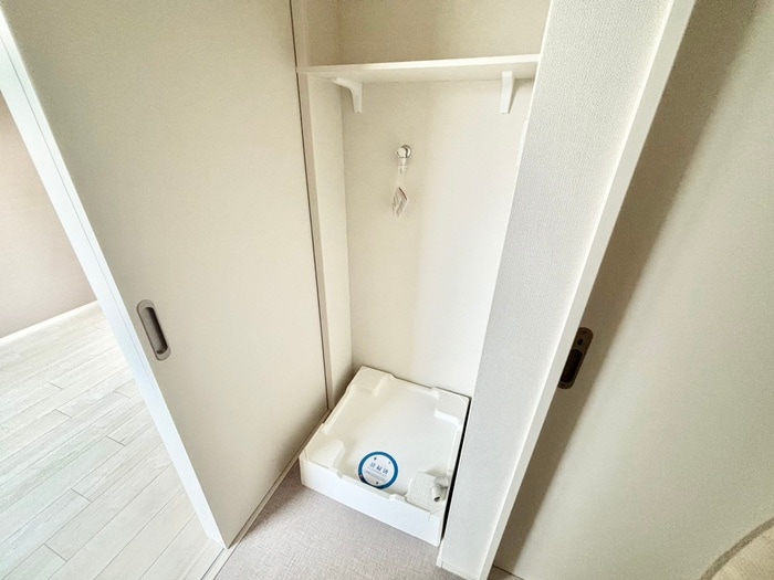 物件内観写真15　(洗濯機置場)