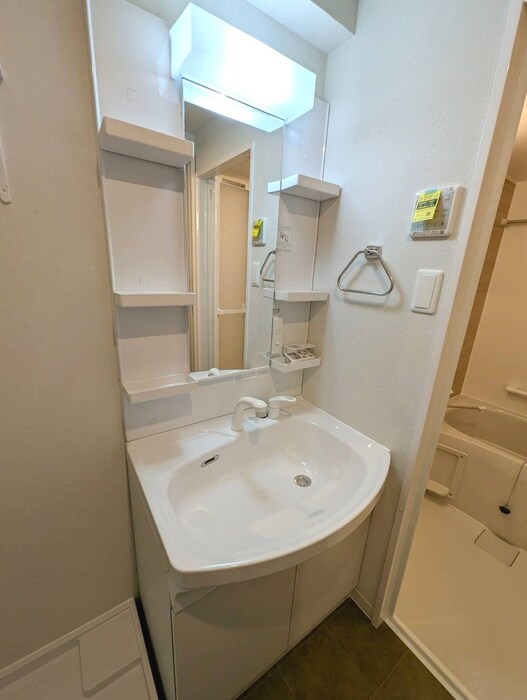 物件内観写真10　(洗面)