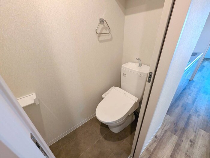 物件内観写真11　(トイレ)