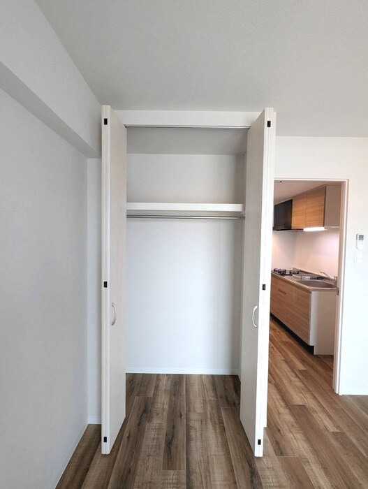 物件内観写真12　(収納)