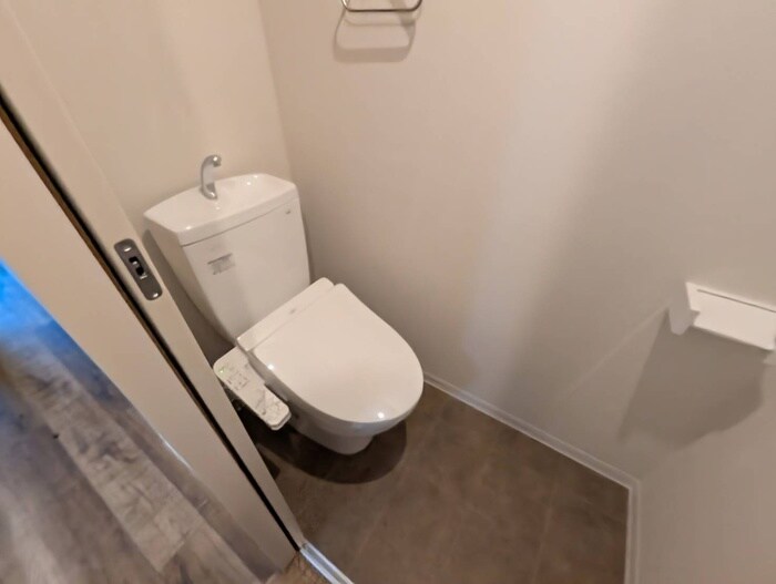 物件内観写真12　(トイレ)