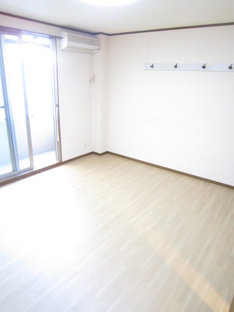 物件内観写真5　(居室)