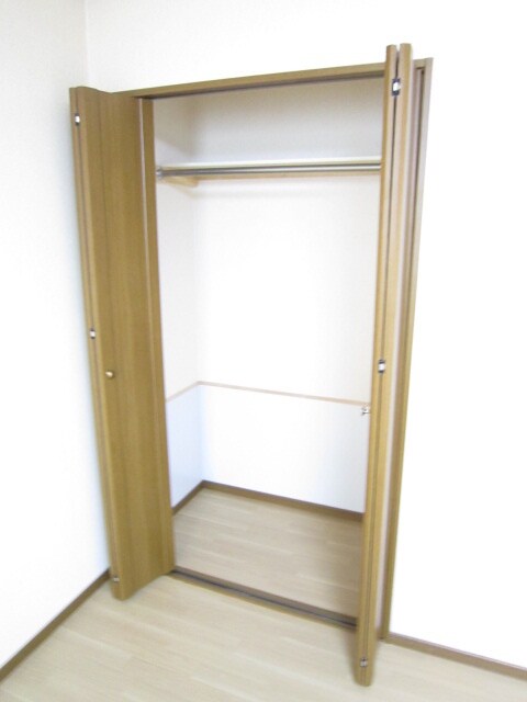 物件内観写真10　(収納)