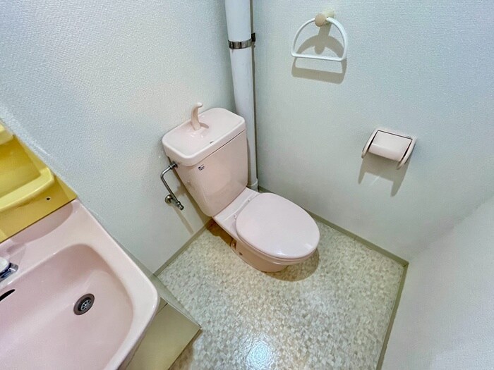物件内観写真14　(トイレ)