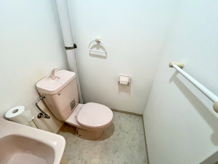 物件内観写真15　(トイレ)